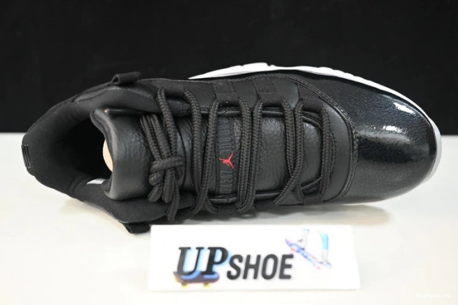 RETRO JORDAN AV2187 LOW 001 BLACK-WHITE 11 AIR 0331